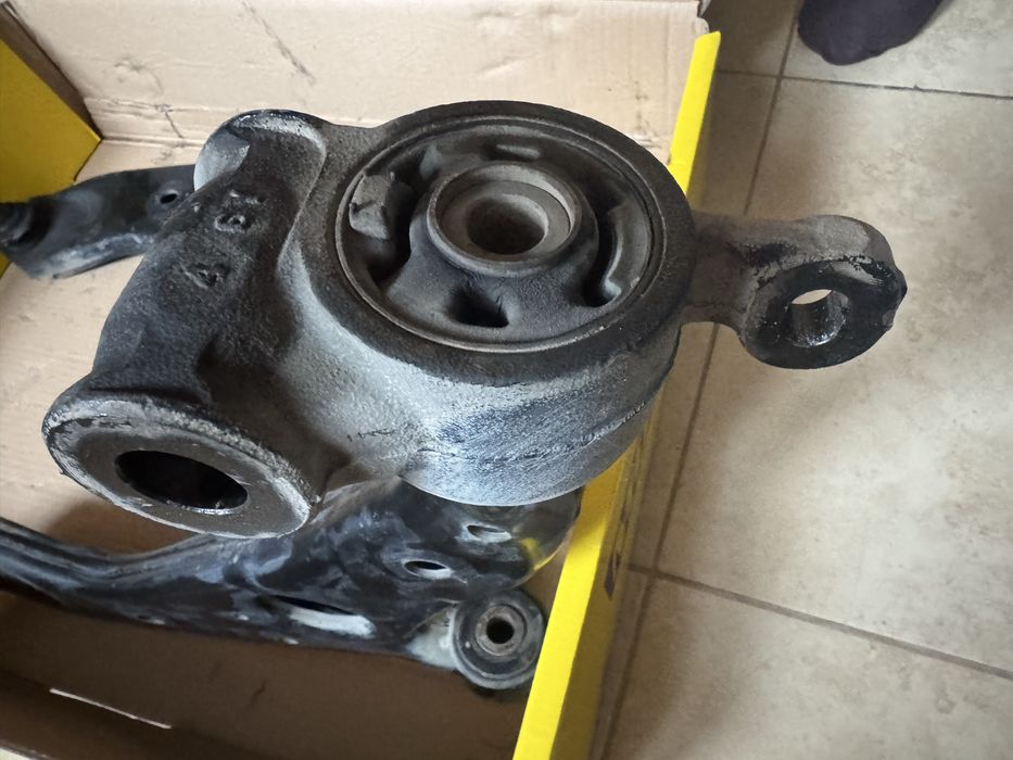 Ричаги  оригінал передні мазда 6 2016