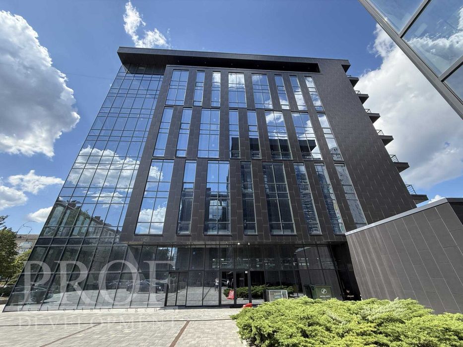 Оренда окремої будівлі на Печерську (4000 м2)