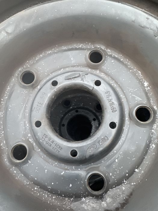 Opony z felga alminiowa 235/65/16 c 115/113continental van contact eco