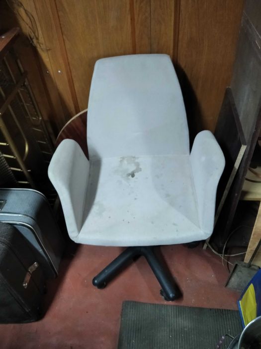 Офисные кресла. Б/у