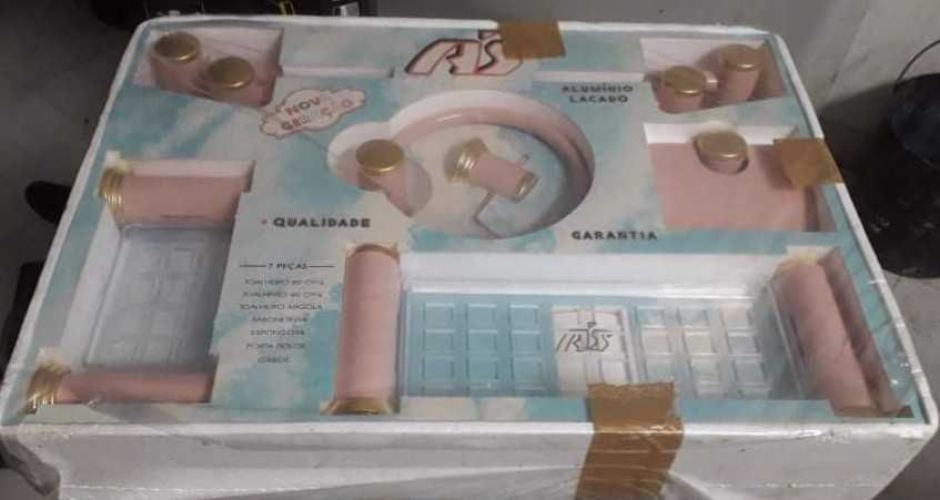 conjunto toalheiros novos