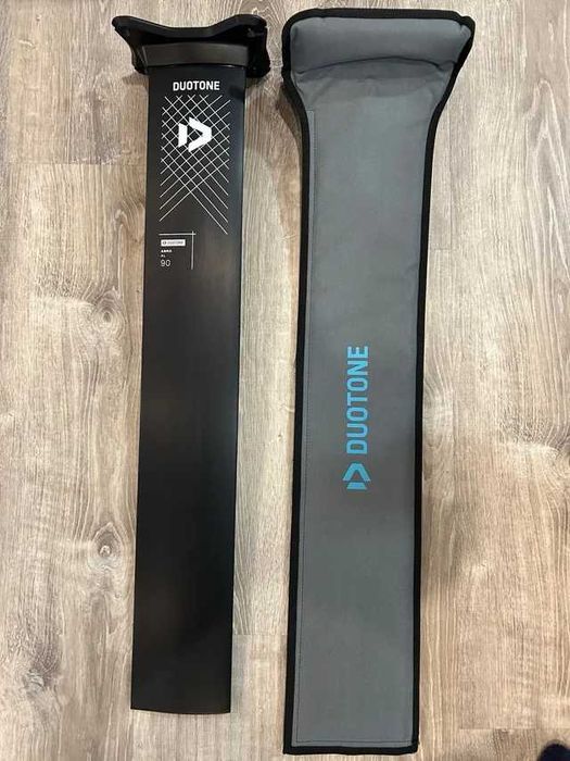 Wingfoil Mastro y fuselaje Duotone AL 90/76