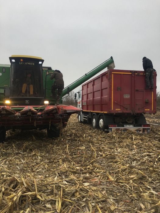 John Deere 1072 комбайн зернозбиральний