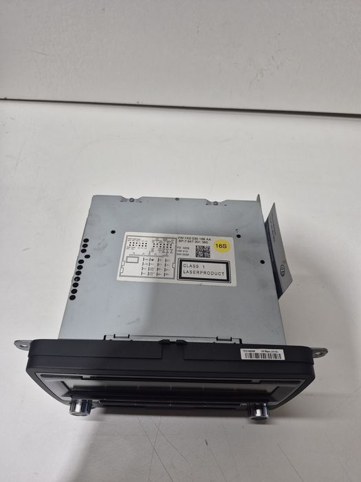 Radio samochodowe fabryczne RCD 210 Volkswagen Golf VI  7 647 201 360