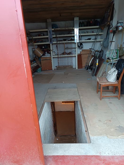 Продам гараж в м. Хмільнику