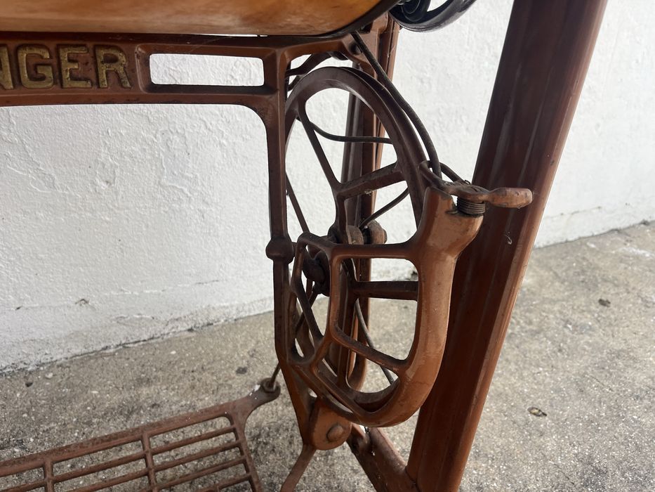 Mesa de tricotar Singer vintage