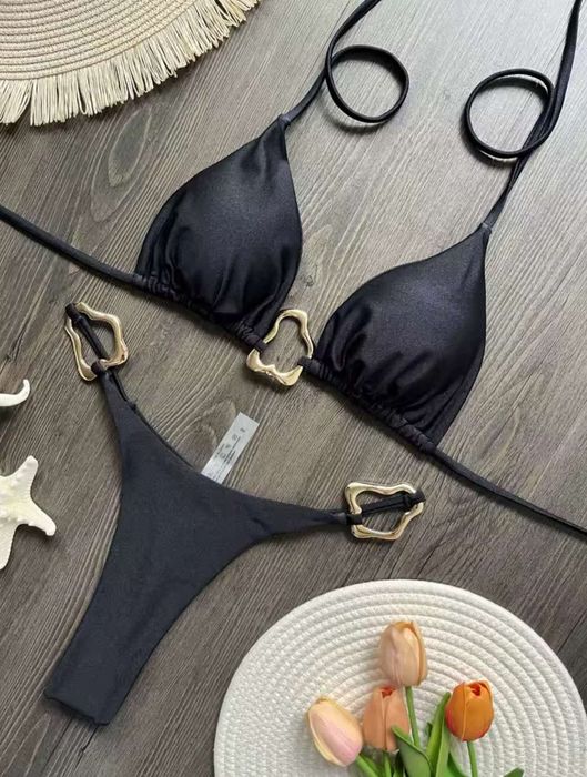 Розкішний відкритий купальник