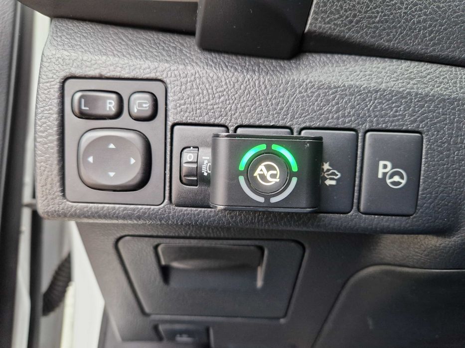 Toyota Auris Hybrid LPG Hybryda z Gazem Wynajem Wypożyczalnia Łódź Gór