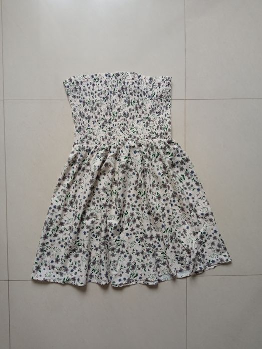 Letnia sukienka w kwiatki