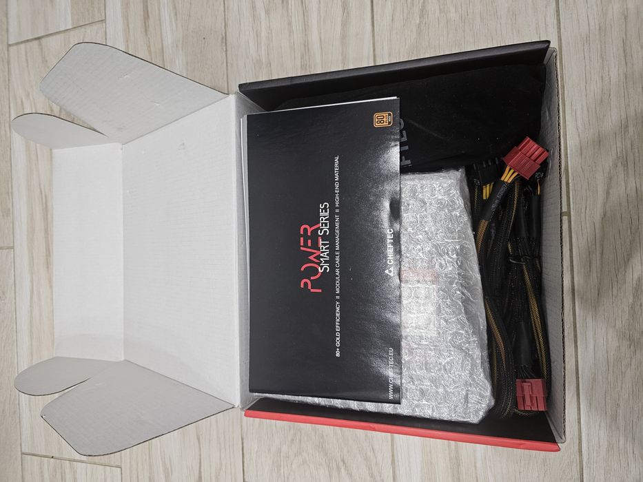 Блок живлення 1000w, CHIEFTEC GPS-1000C, 80 plus gold