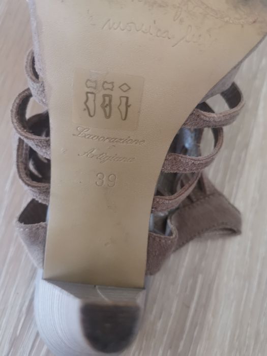 Buty na obsasie skóra r. 39