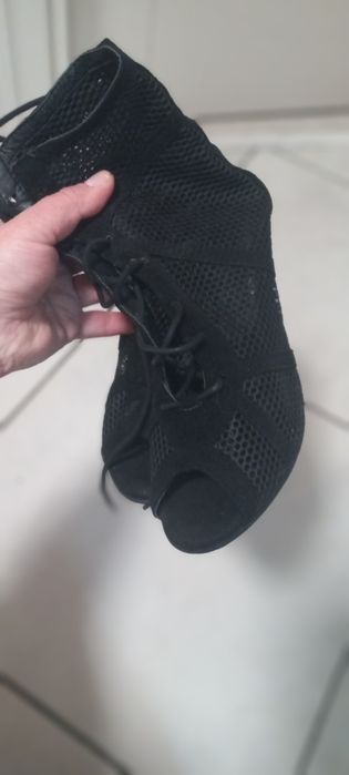 Хілси для танців