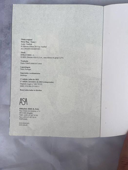 Livro manga “stray strong” novo