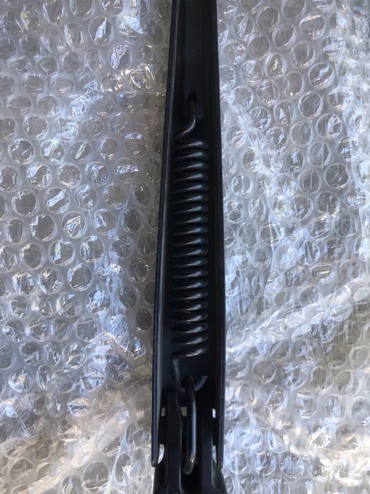 Повідець двірника лівий Ford Escape