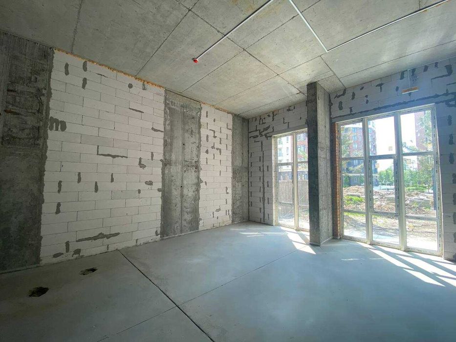 Оренда приміщення 42,4 м² | Синергія Сіті, панорамні вітрини