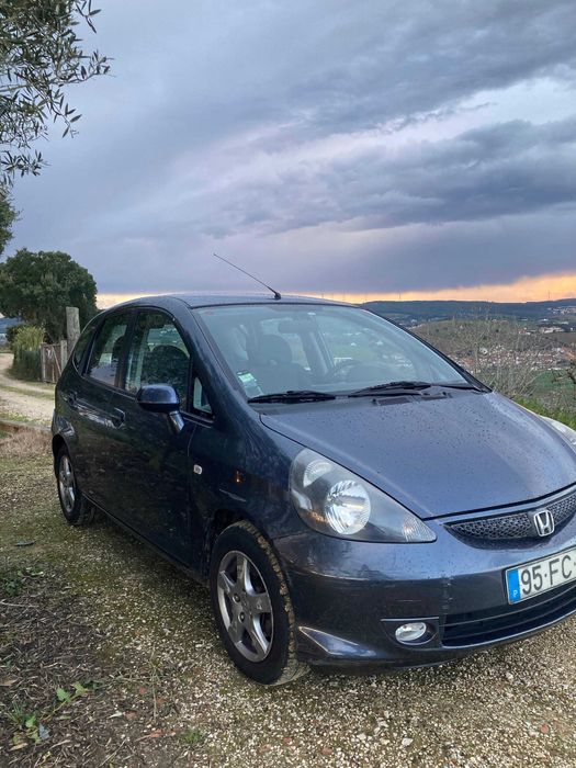 Honda Jazz 2008 super fiável e com Car Play