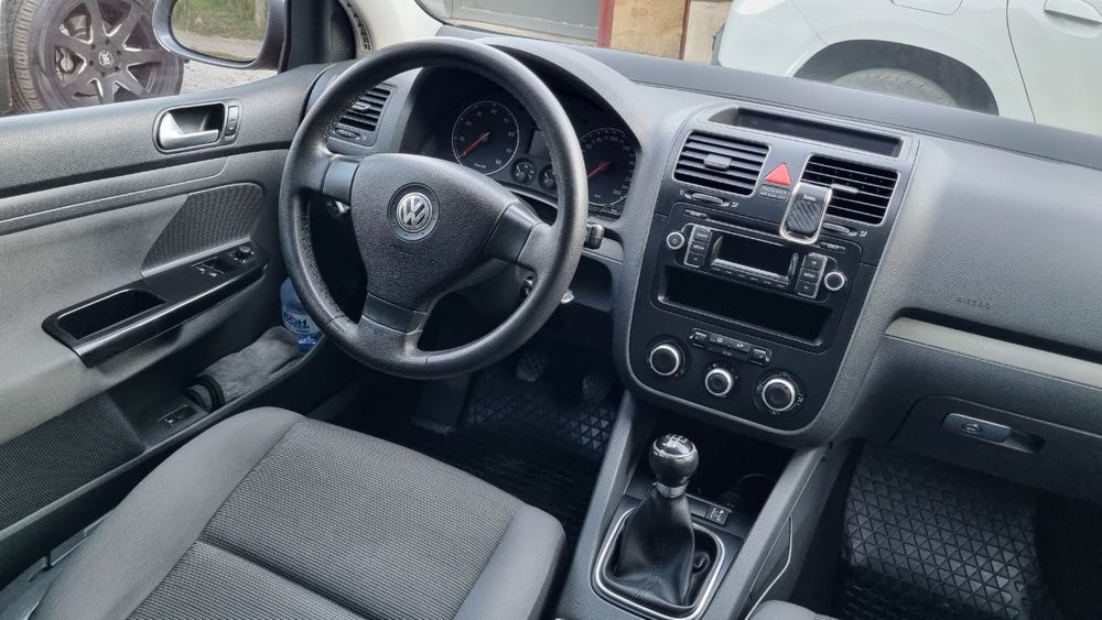 VW Golf V 1.6 газ/бензин