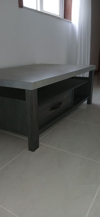 Mesa de centro em bom estado