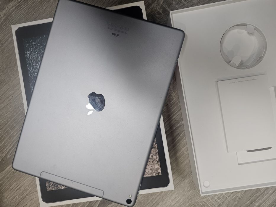 Apple ipad pro 12.9 2ª geração wi fi cellular 64gb space gray A1671