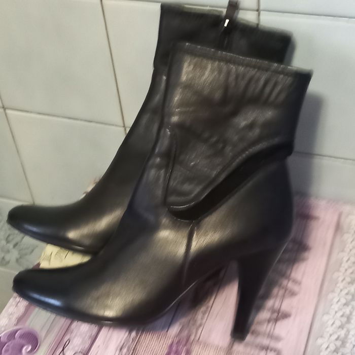 Продам кожаные полусапожки 37 размера в хорошем состоянии