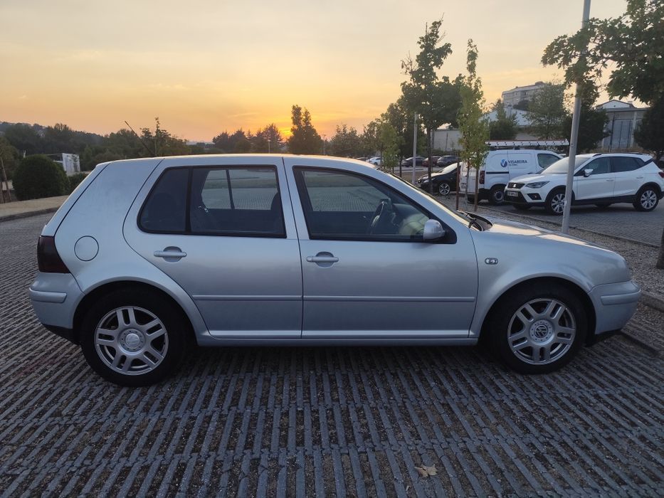 VW Golf 1.9TDi 110cv Confotline Nacional
