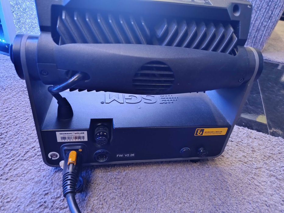 Lampa SGM P-1  Zsilana SIeciowo Oraz Poprzez Wbudowane Akumlatory, Polecam!!!