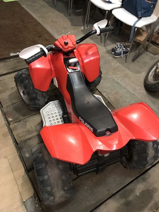 Електромобиль Peg-Perego Polaris Outlaw