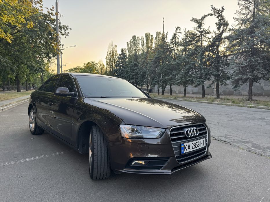 Audi A4 2012 года
