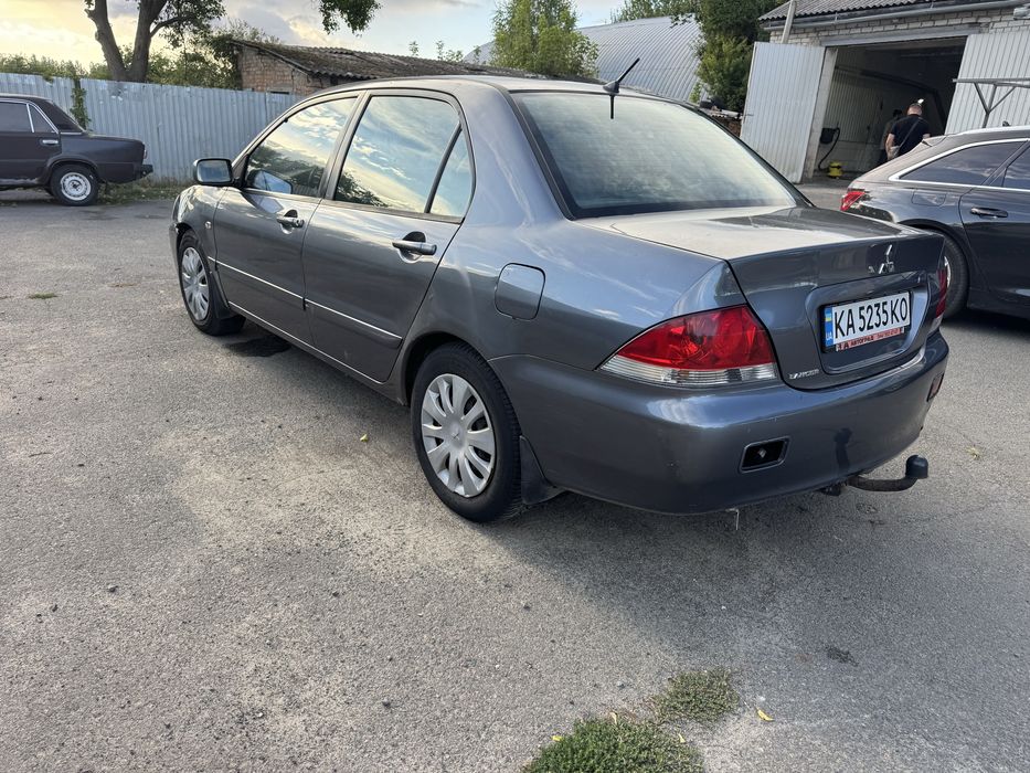 Mitsubishi Lanser