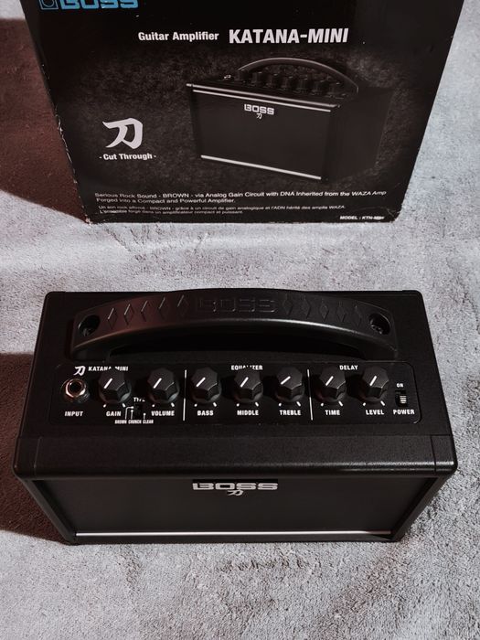 BOSS Katana-Mini (Guitar Amplifier)