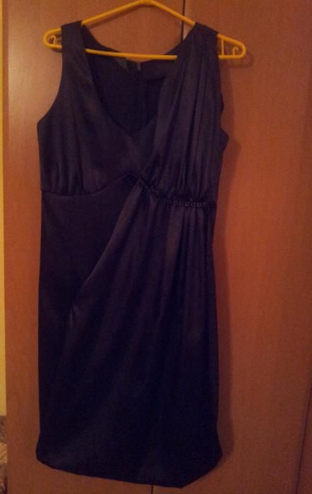 sukienka satynowa czarna