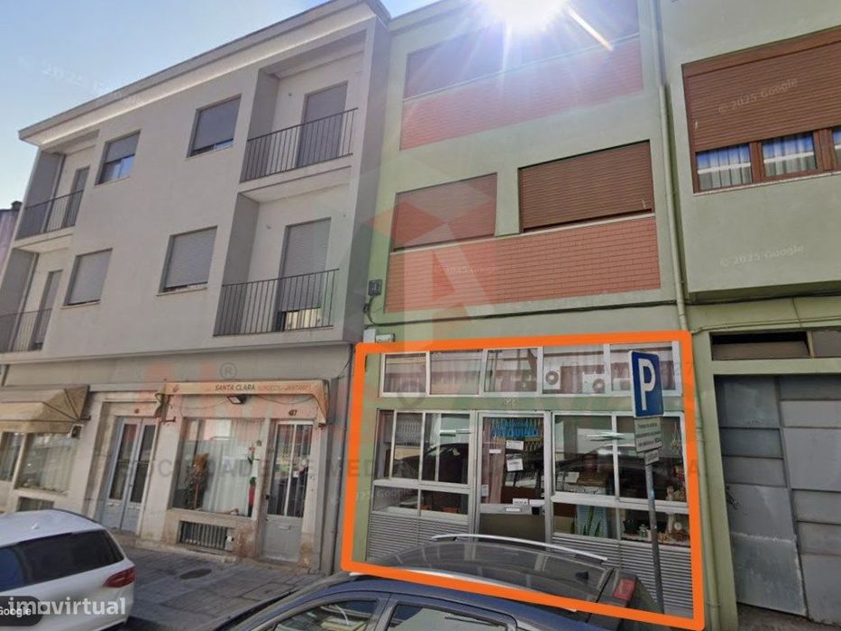 Loja no Porto para Venda