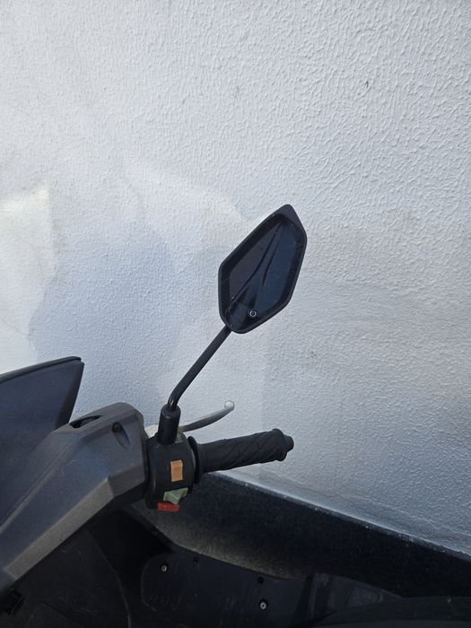 Vendo mota usada