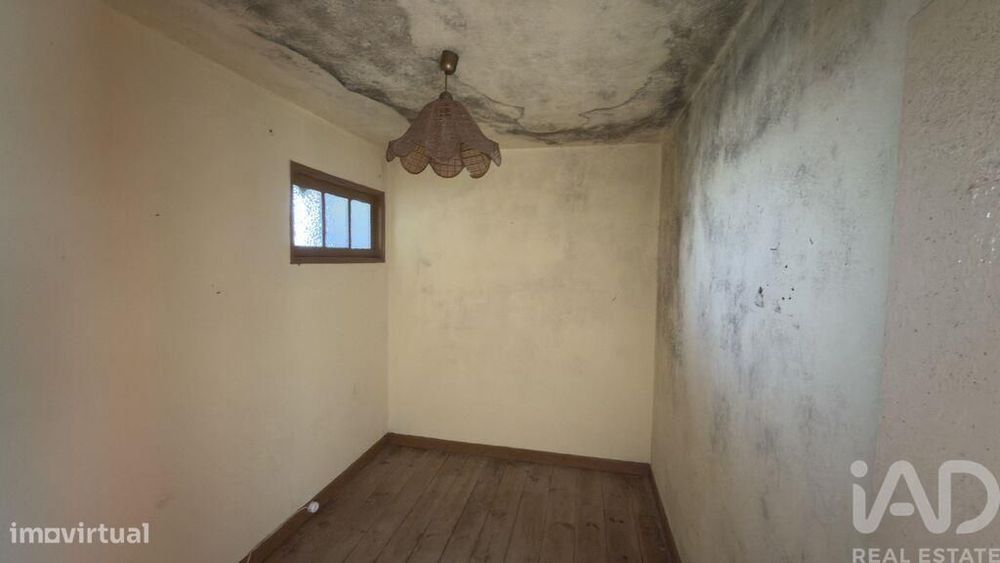 Moradia em banda em Tabuaço de 350 m2