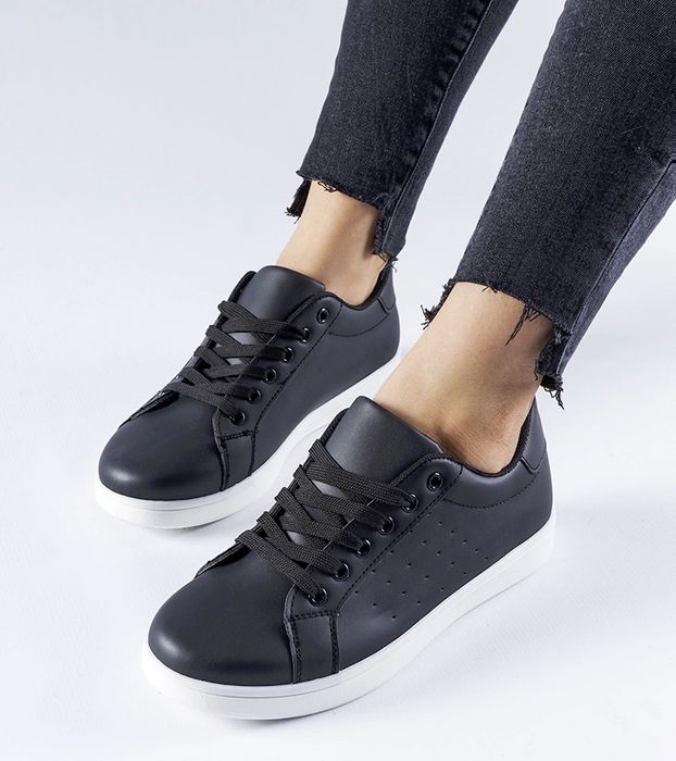 Czarne sneakersy Bourassa