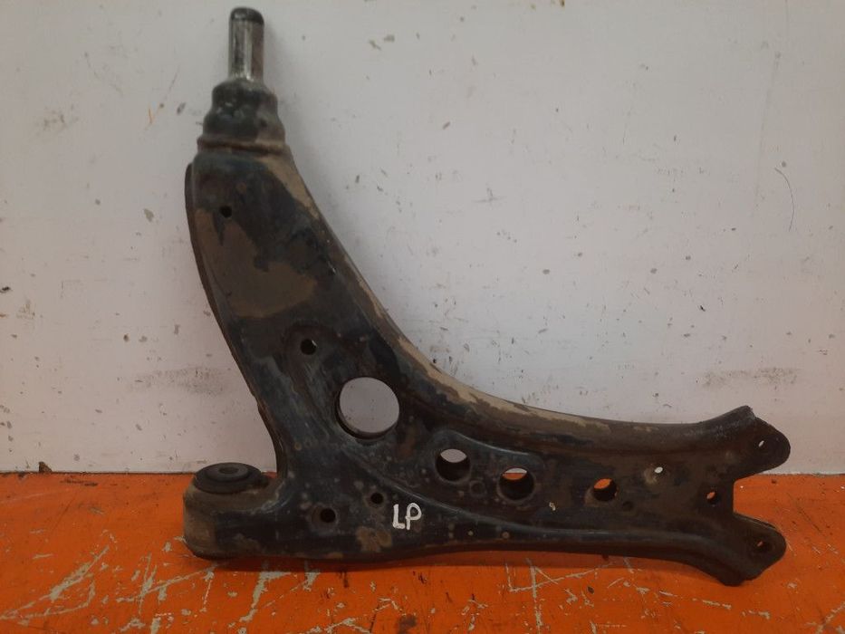 VOLKSWAGEN FOX II 05-09 WAHACZ PRZÓD PRZEDNI LEWY 6Q0407158C BMD
