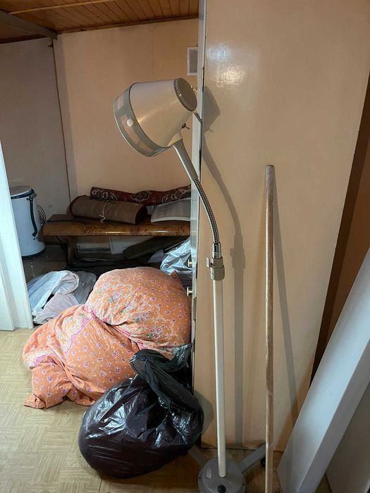 Lampa zabiegowa bezcieniowa lekarska