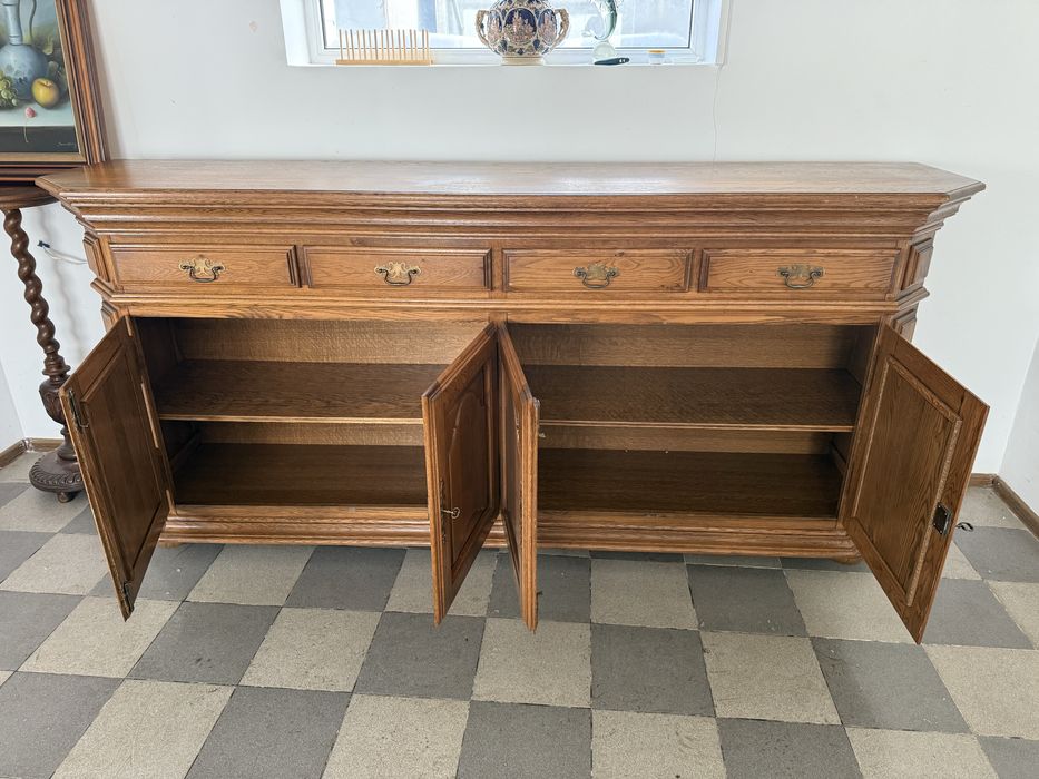 дубовий масивний комод