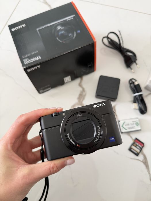 Sony rx 100 mark III (аналог Canon g7x)