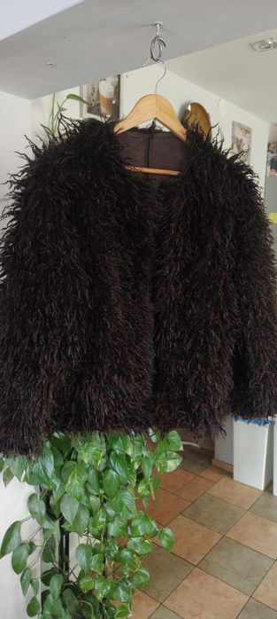 Czekoladowe puszyste futerko rozmiar S/m