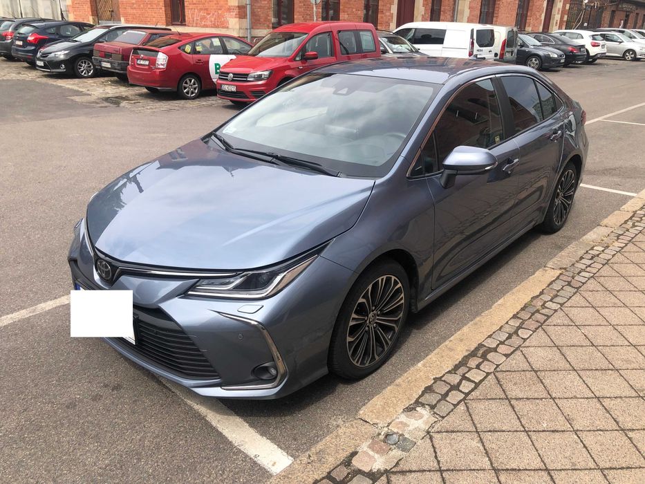 Wynajem samochodu, wypożyczalnia samochodów OPCJA bez kaucji i limitu.