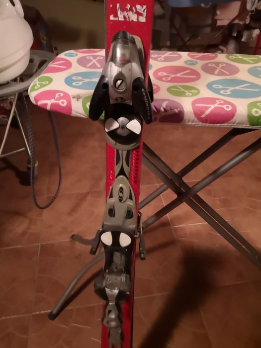 Narty zjazdowe Salomon.