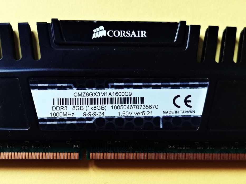 DDR3 8GB CorsaiR VengeAnce 12800 -Komputer