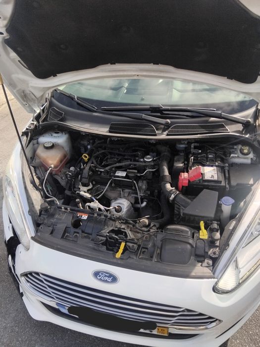 Vendo ford fiesta Vl 1.0 de 2016 nacional com  106 mil km acidentado salvado
