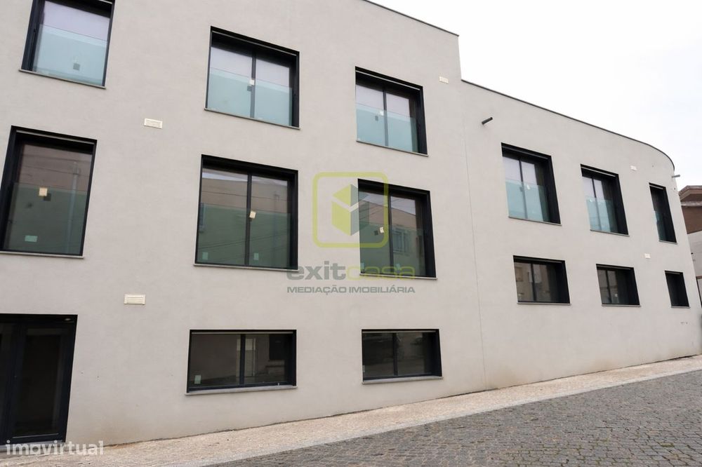 Apartamento T3 com Terraço em Aveiro — Esgueira, Aveiro