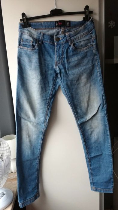 Spodnie jeansowe z niskim stanem