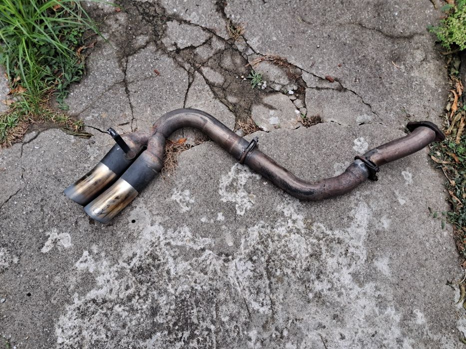 Ponteira de escape Novitec proveniente de Ferrari