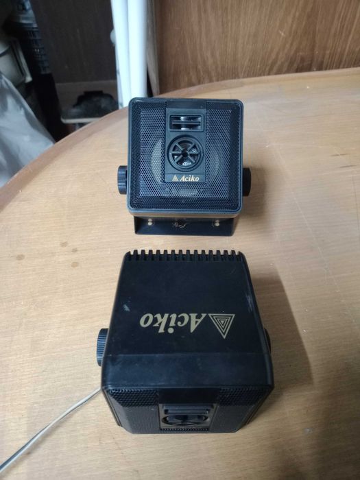 Colunas de som Aciko