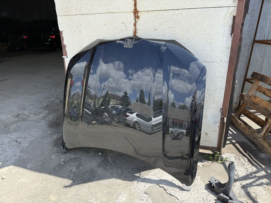 Капот bmw x5 G05 під ремонт