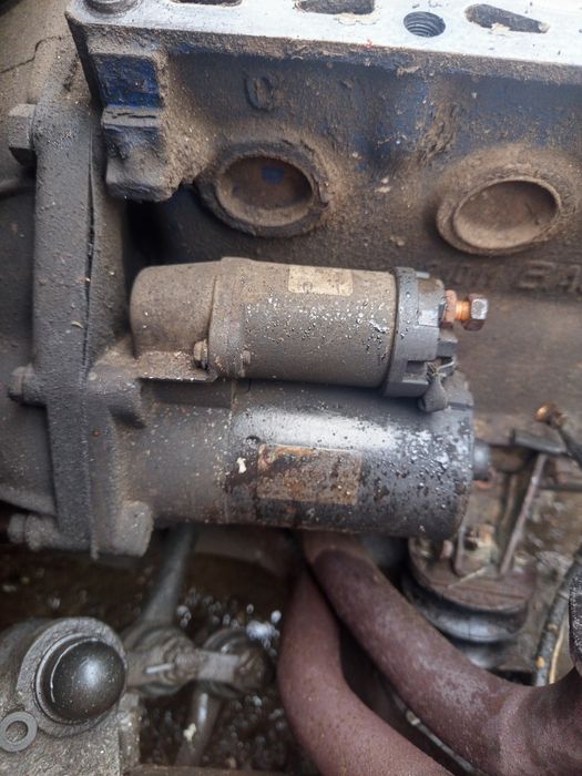 Продам запчасти на ваз 21:01